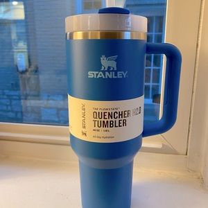 Stanley Quencher H2.0 FlowState Tumbler (40oz, Azure)